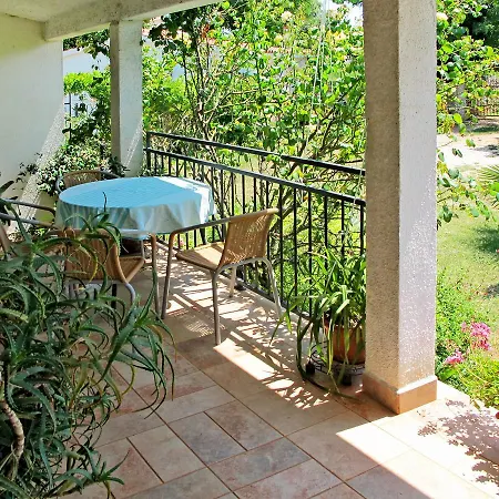 Haus Marta 457s Sisan