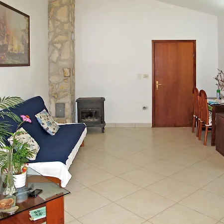 Haus Marta 457s Holiday home Sisan